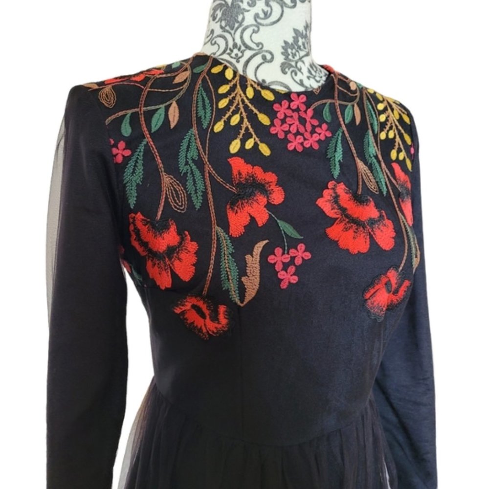 Annah Hariri modest black floral embroidered dress size 4 - Picture 3 of 15